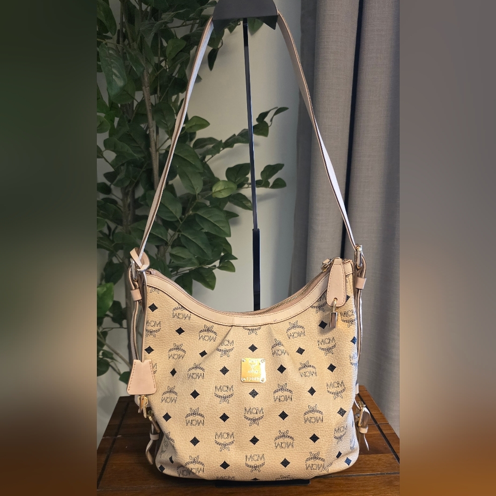 SOLD---------MCM Visetos Cream Shoulder Bag C2847 - Picture 1 of 11